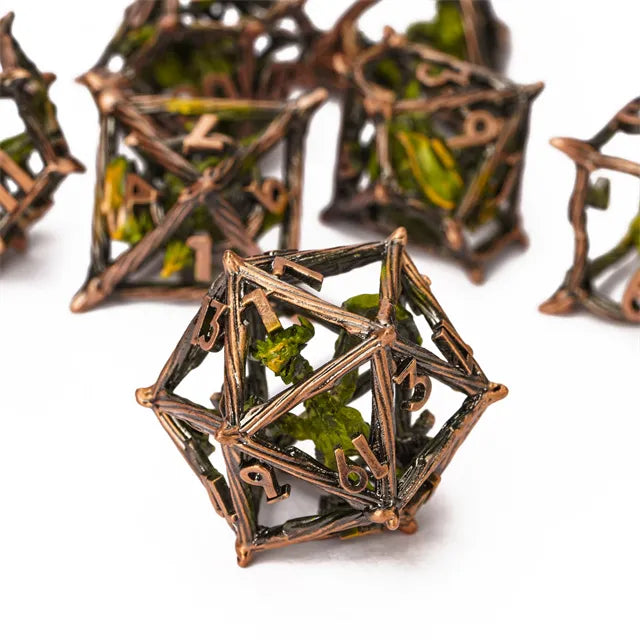Twigs Retro Hollow Dragon Metal 7PCS Dice Set
